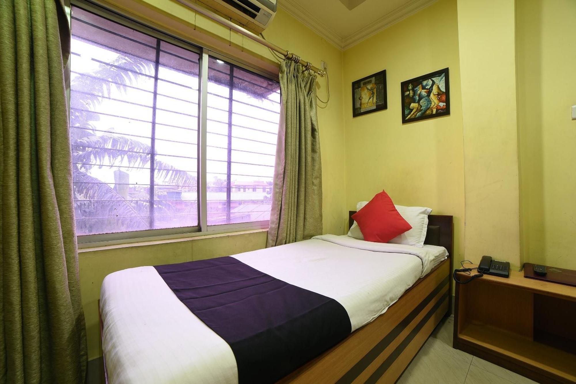 Collection O Hotel Highway Palace Guwahati Exterior foto
