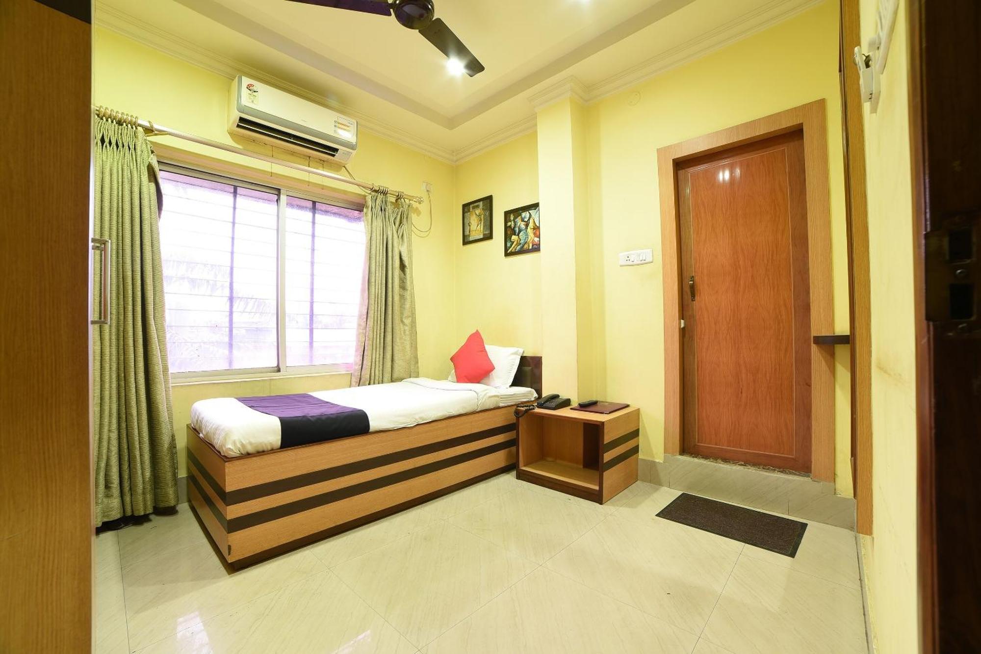 Collection O Hotel Highway Palace Guwahati Exterior foto