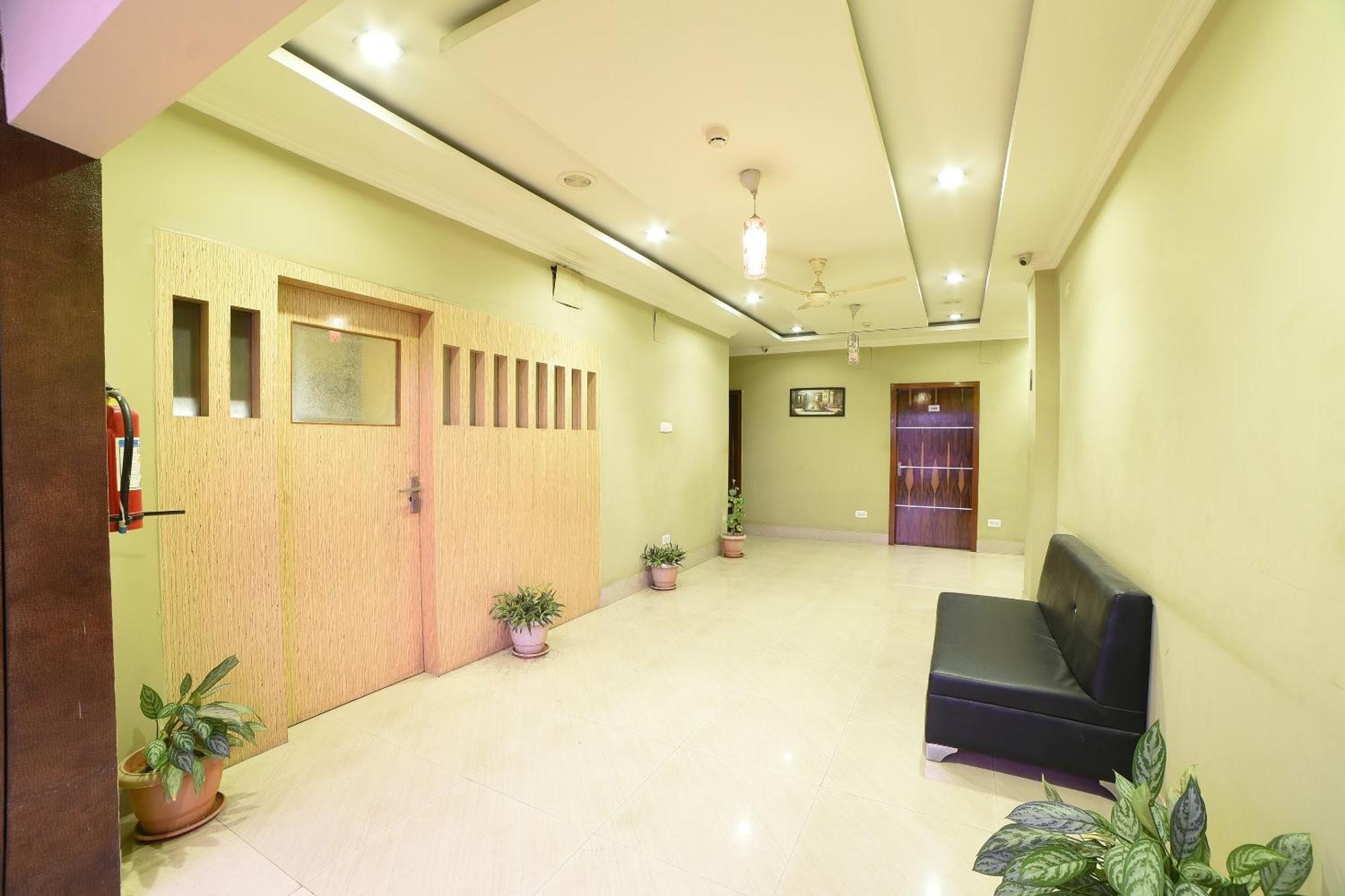 Collection O Hotel Highway Palace Guwahati Exterior foto